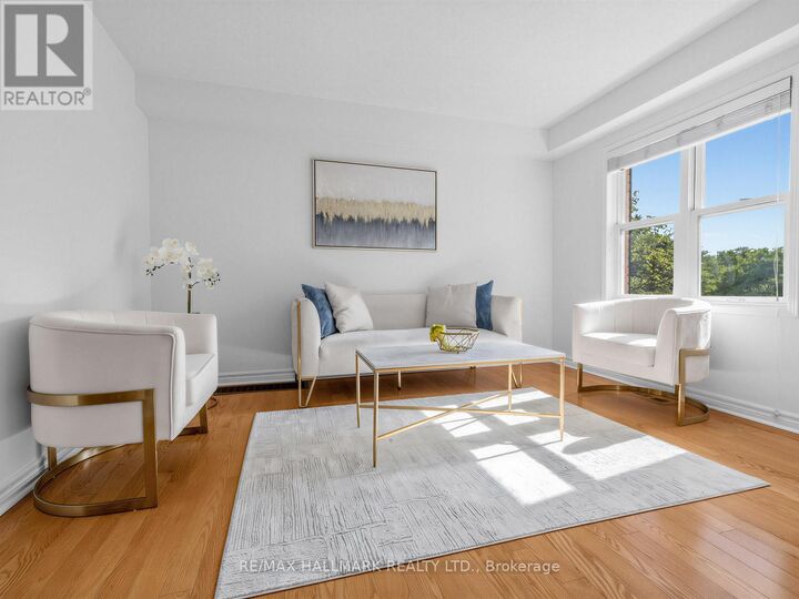 Property Photo:  81 Northern Heights Drive 15A  ON L4B 4C9 