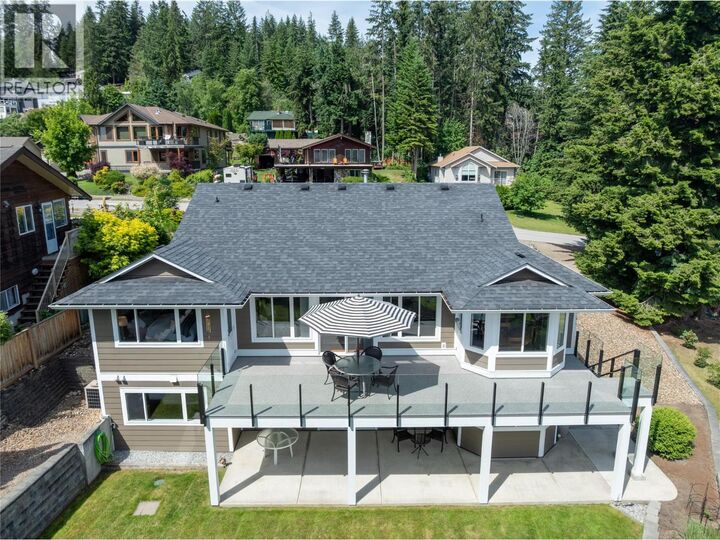 Property Photo: 2934 Juniper Crescent BC V0E 2W2