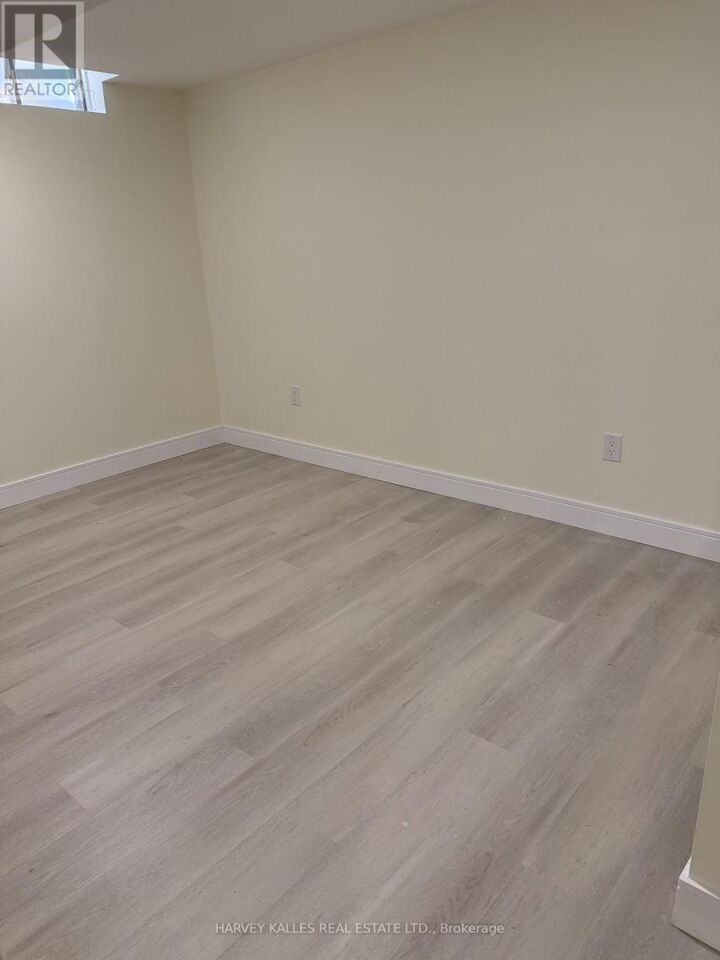 Property Photo:  116 Enchanted Hills Crescent Bsmt  ON M1V 3P3 