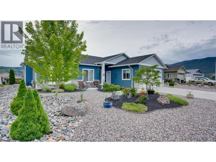 Property Photo:  903 9 Avenue  BC V1H 1Z1 