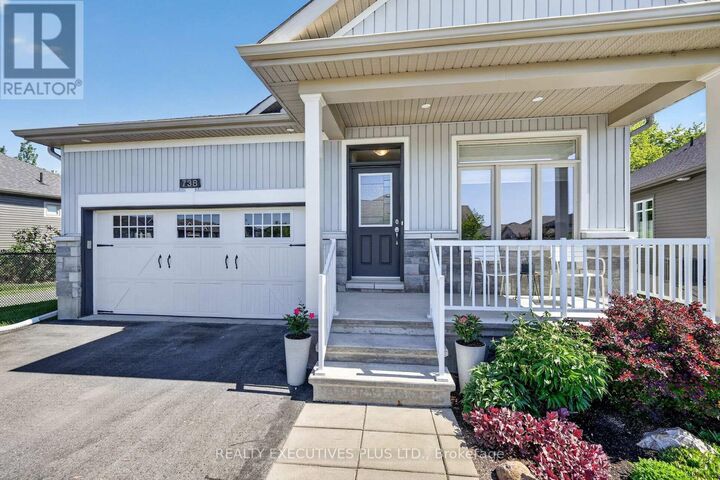 Property Photo:  738 Du Rivage Street  ON K4K 0K2 