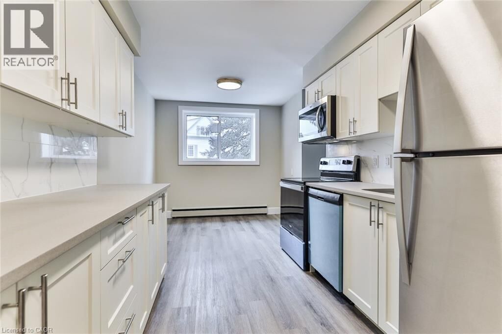 Property Photo:  169 David Street 10  ON N2G 1Y3 