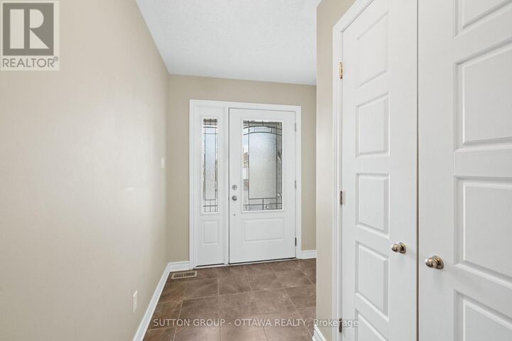 Property Photo:  458 Van Dusen Street  ON K0A 1A0 