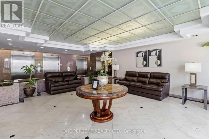 Property Photo:  400 Webb Drive 1002  ON L5B 3Z7 