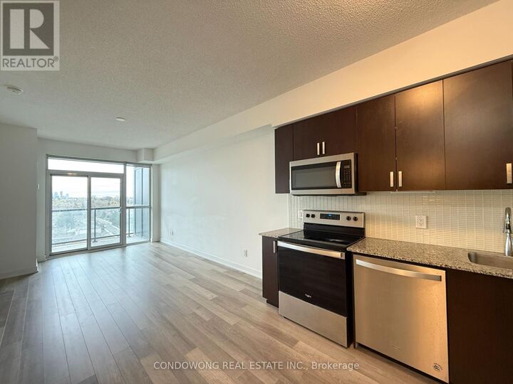 Property Photo:  1603 Eglinton Avenue West 902  ON M6E 0A1 