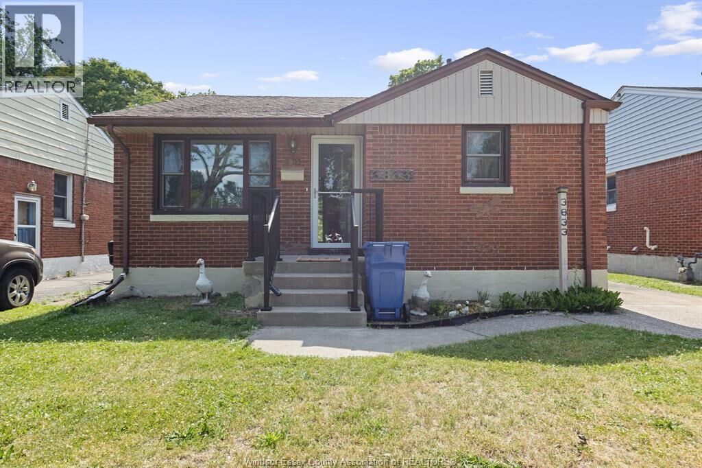 Property Photo:  3833 Vaughan  ON N9C 1Z6 