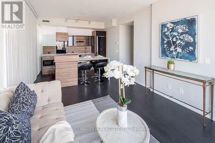 Property Photo:  75 St Nicholas Street 2202  ON M4Y 0A5 