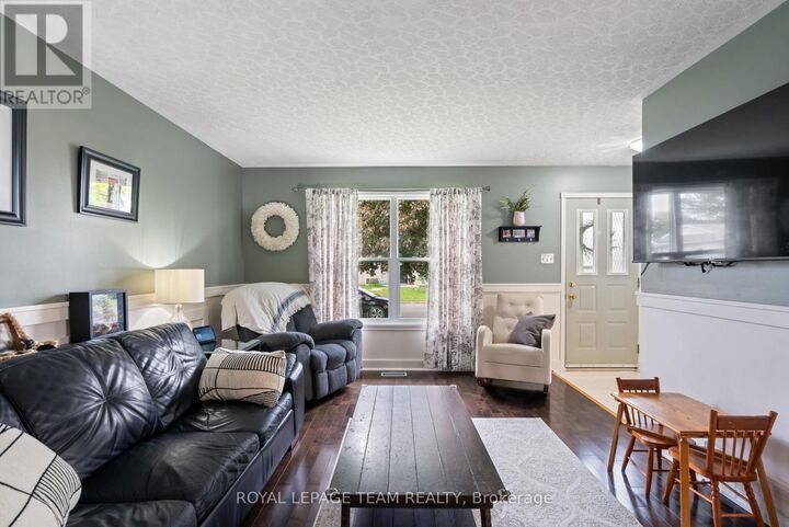 Property Photo:  1728 Branch Drive  ON K6J 5S9 
