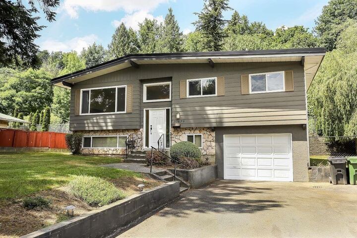 Property Photo:  31639 Charlotte Avenue  BC V2T 3Z6 