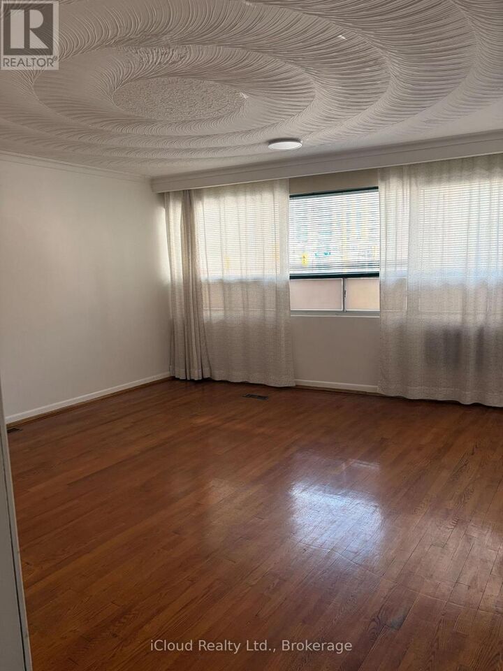Property Photo: 5084 Dundas Street West 2nd Floor ON M9A 1C2