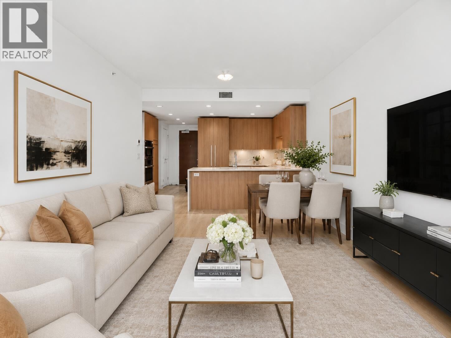 Photo de la propriété:  2780 Valley Centre Avenue 604  BC V7J 0C4 