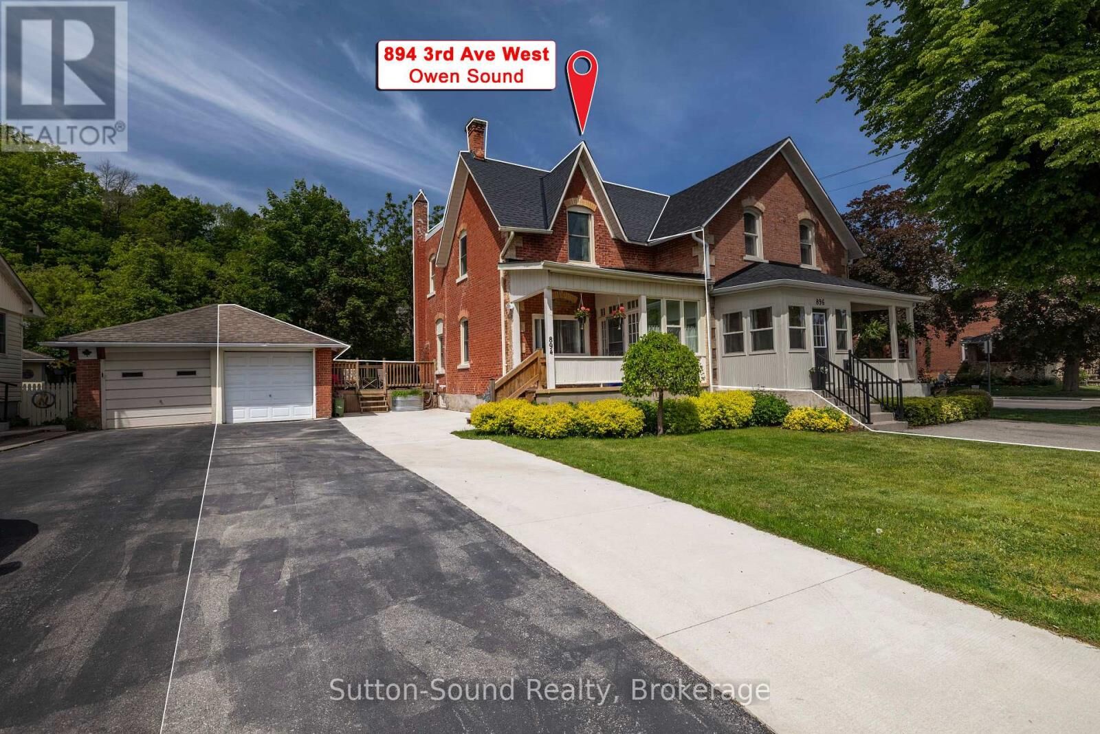 Property Photo: 894 3rd Avenue West ON N4K 4P5