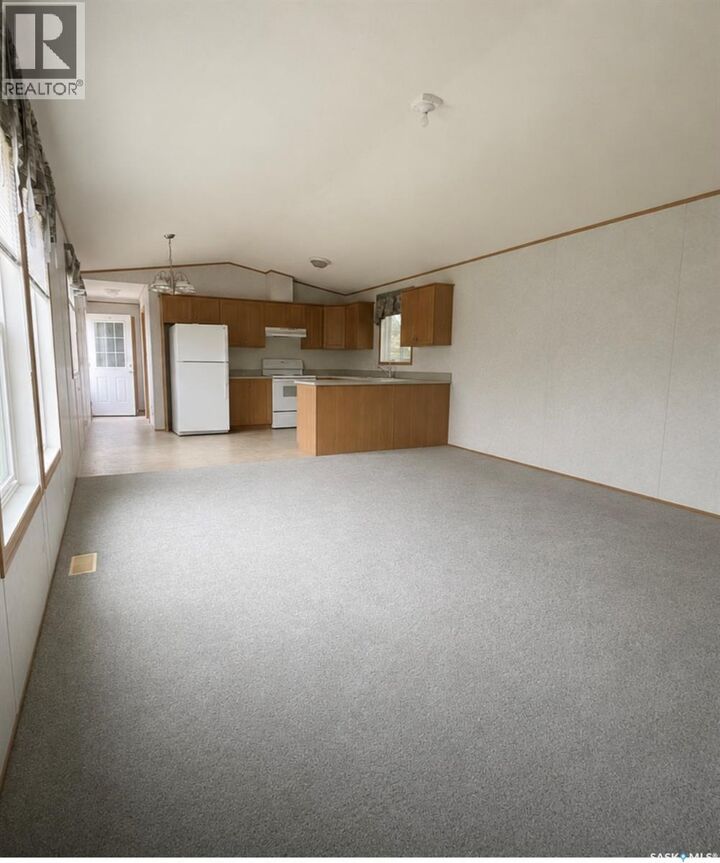 Property Photo:  309 2nd Avenue NW  SK S0M 1A0 