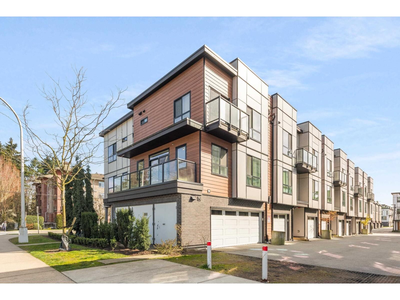 Property Photo:  19790 55A Avenue 9  BC V3A 0K6 
