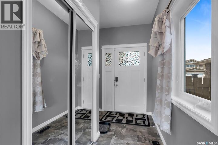 Property Photo:  222 Pringle Lane  SK S7T 0S3 