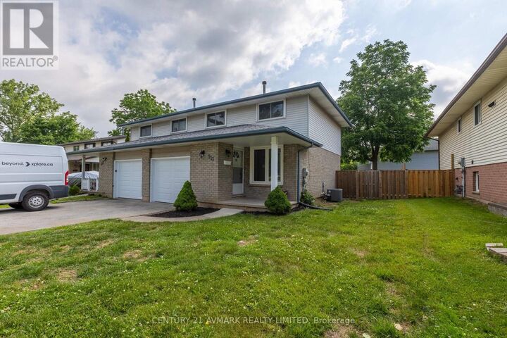 Property Photo:  111 Northgate Drive  ON L3C 5Y3 