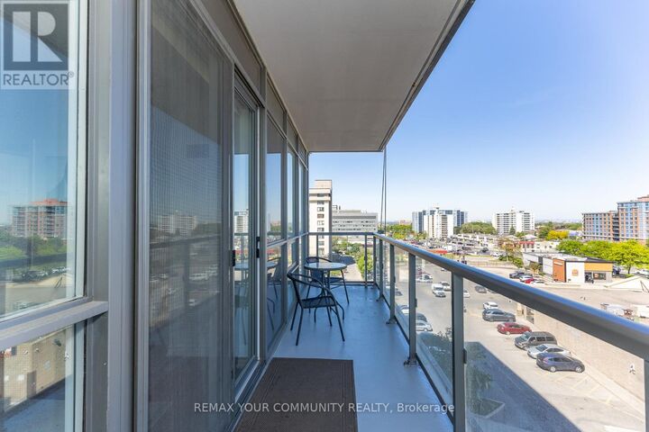 Property Photo:  15 James Findlay Way 706  ON M3M 0B3 