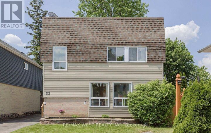 Property Photo:  22 Josephine Court East  ON L6S 2L3 