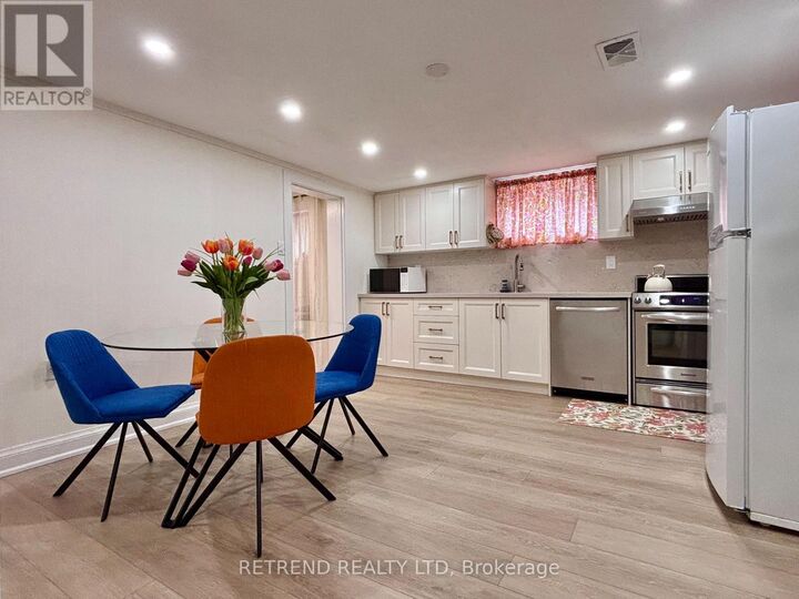 Property Photo:  260 Ranee Avenue Lower  ON M6A 1N6 