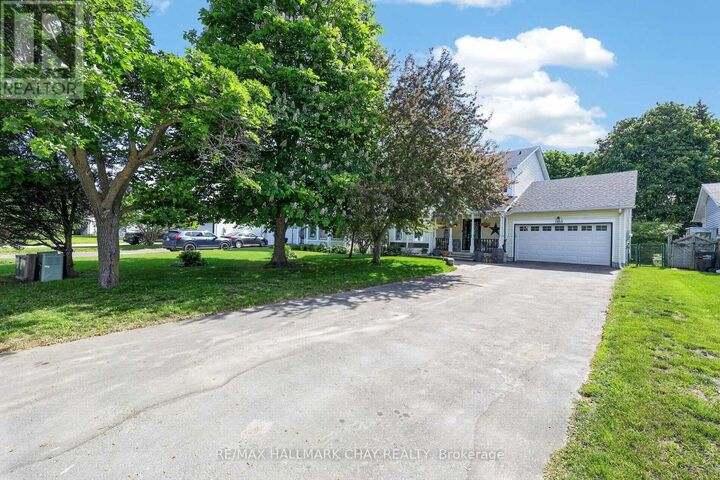 Property Photo:  1885 Applewood Avenue  ON L9S 1W2 