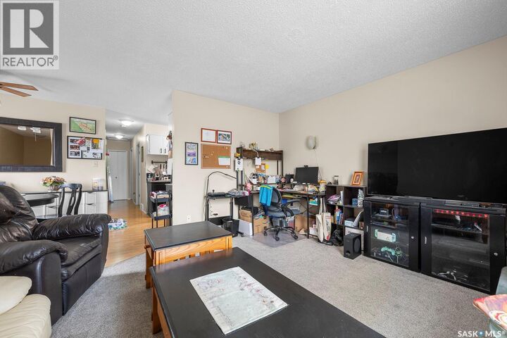 Property Photo:  440 Lorne Street  SK S4R 2J4 