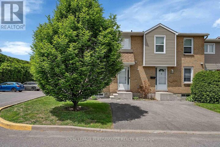 Property Photo:  1780 Lamoureux Drive A  ON K1E 2N4 