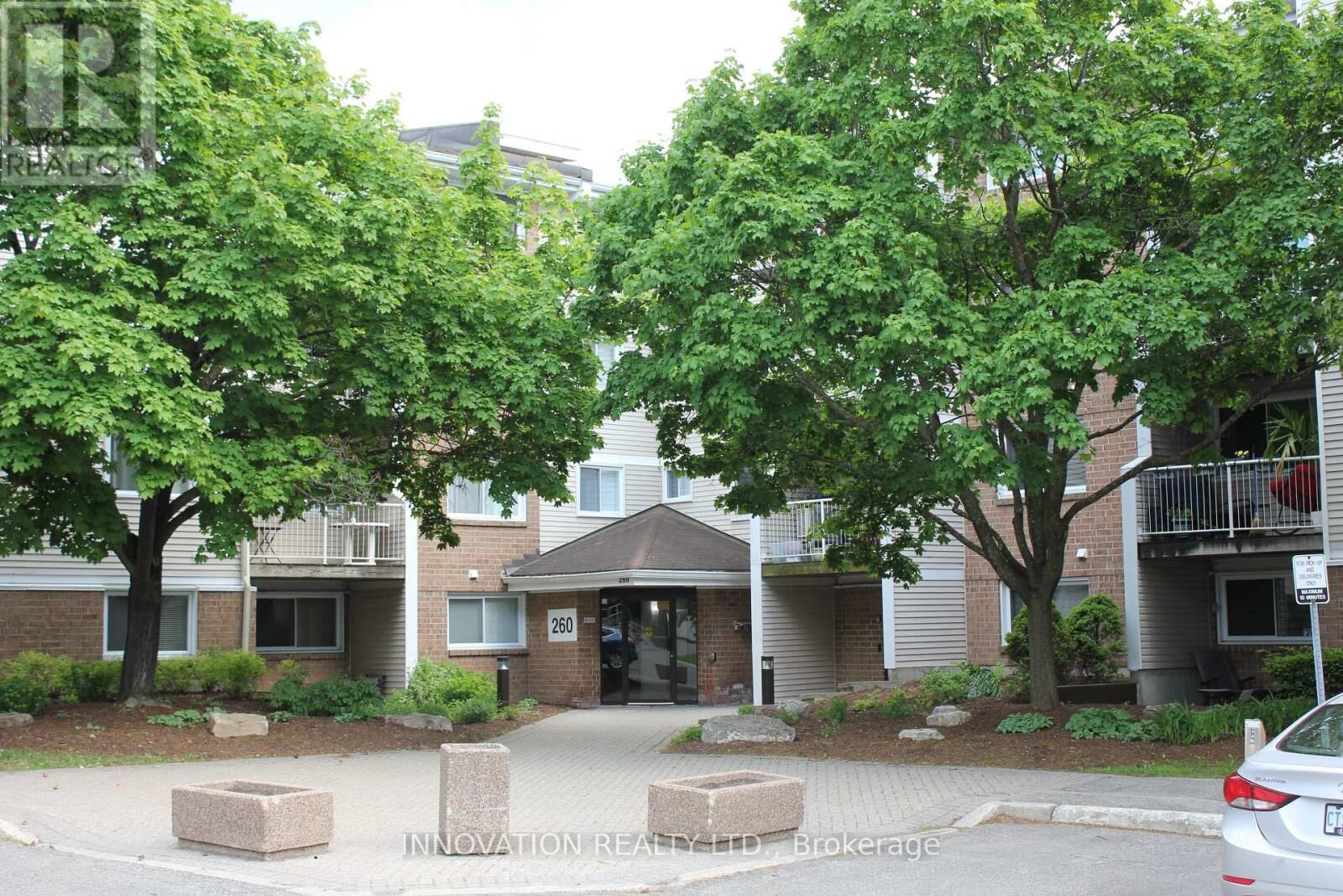 Property Photo:  260 Brittany Drive 203  ON K1K 4M2 