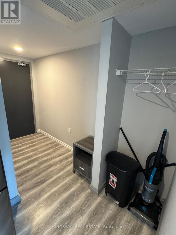 Property Photo:  275 Larch Street G316  ON N2L 3R2 