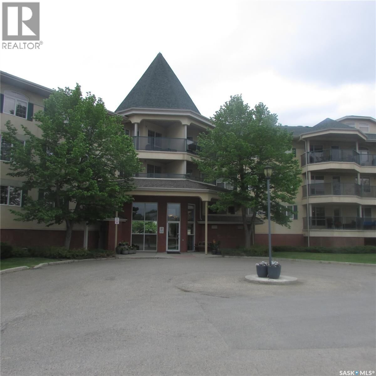 Property Photo:  213 2600 Arens Road  SK S4V 3A7 