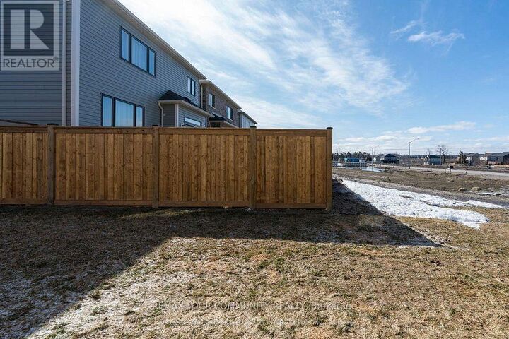 Property Photo:  15 Valleybrook Road  ON L9J 1L4 
