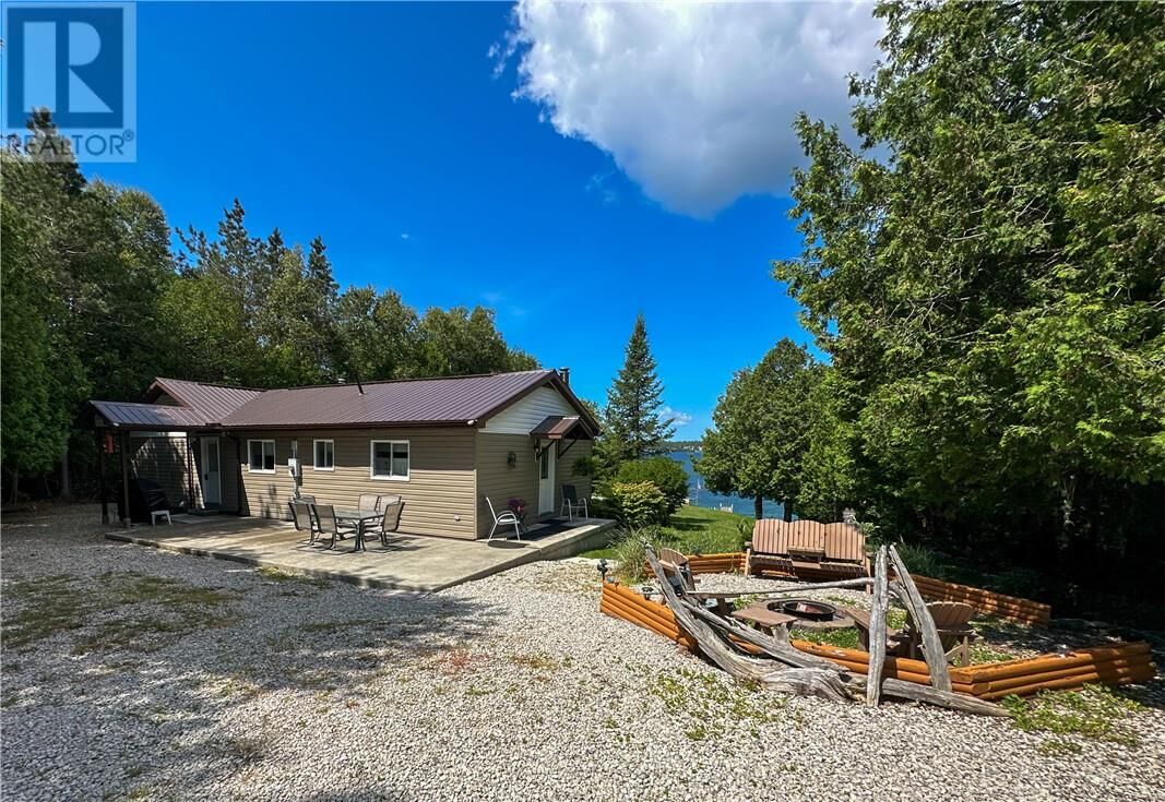 Property Photo: 75 Holmes Street ON P0P 2B0