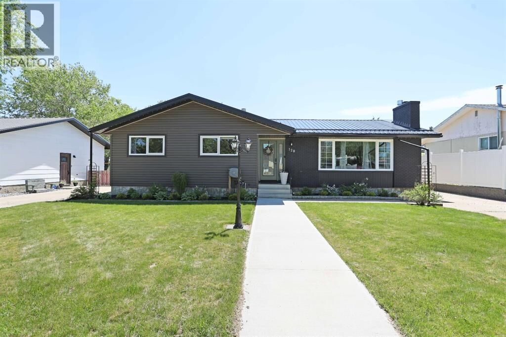 Property Photo: 120 Ingram Park Drive East AB T1R 0J9