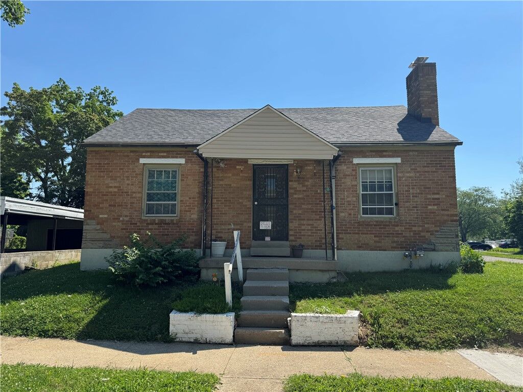 Property Photo:  3327 Earlham Drive  OH 45406 