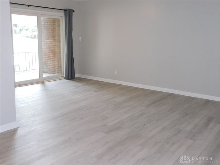 Property Photo: 334 Blackwood Ave. Apt 3 Avenue 3 OH 45403