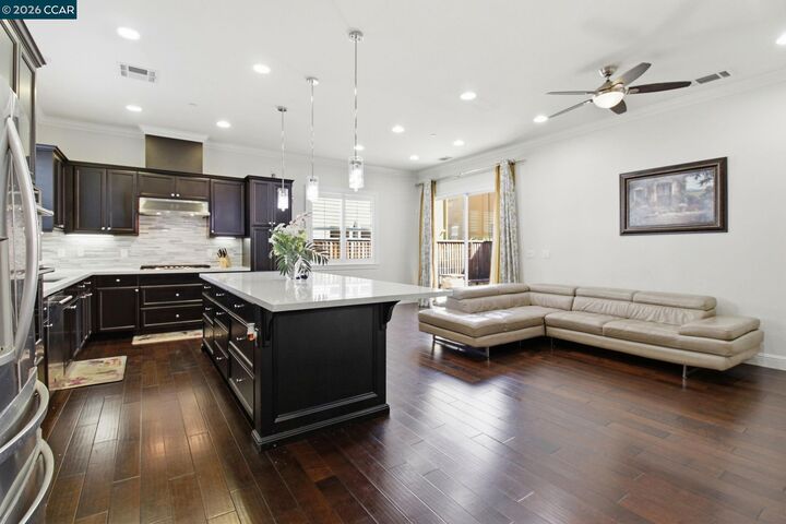Property Photo: 1365 Bayberry View Ln CA 94582