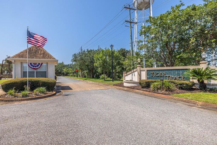 Property Photo:  1194 Jaguar Circle  FL 32563 