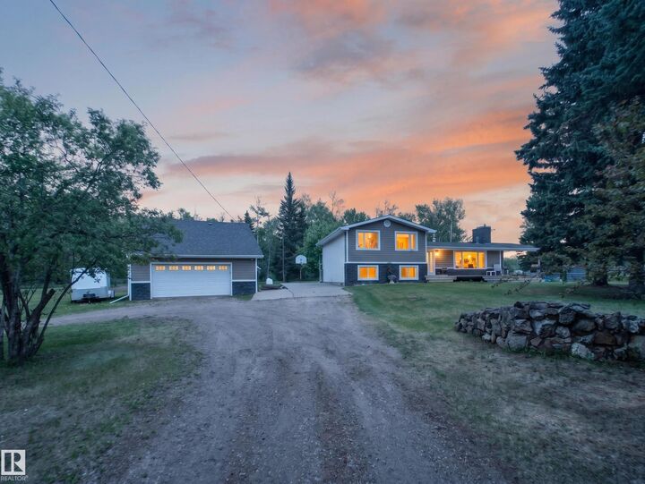Photo de la propriété:  22048 Twp Road 522  AB T8E 1G2 