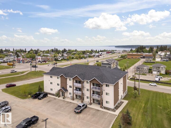 Property Photo:  1601 8 Avenue  AB T9M 0C3 
