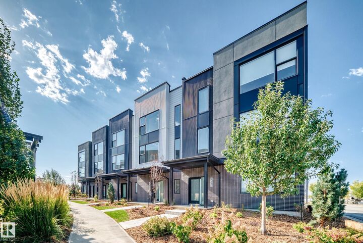 Property Photo: 5 Rondeau Drive 44 AB T8N 7X8
