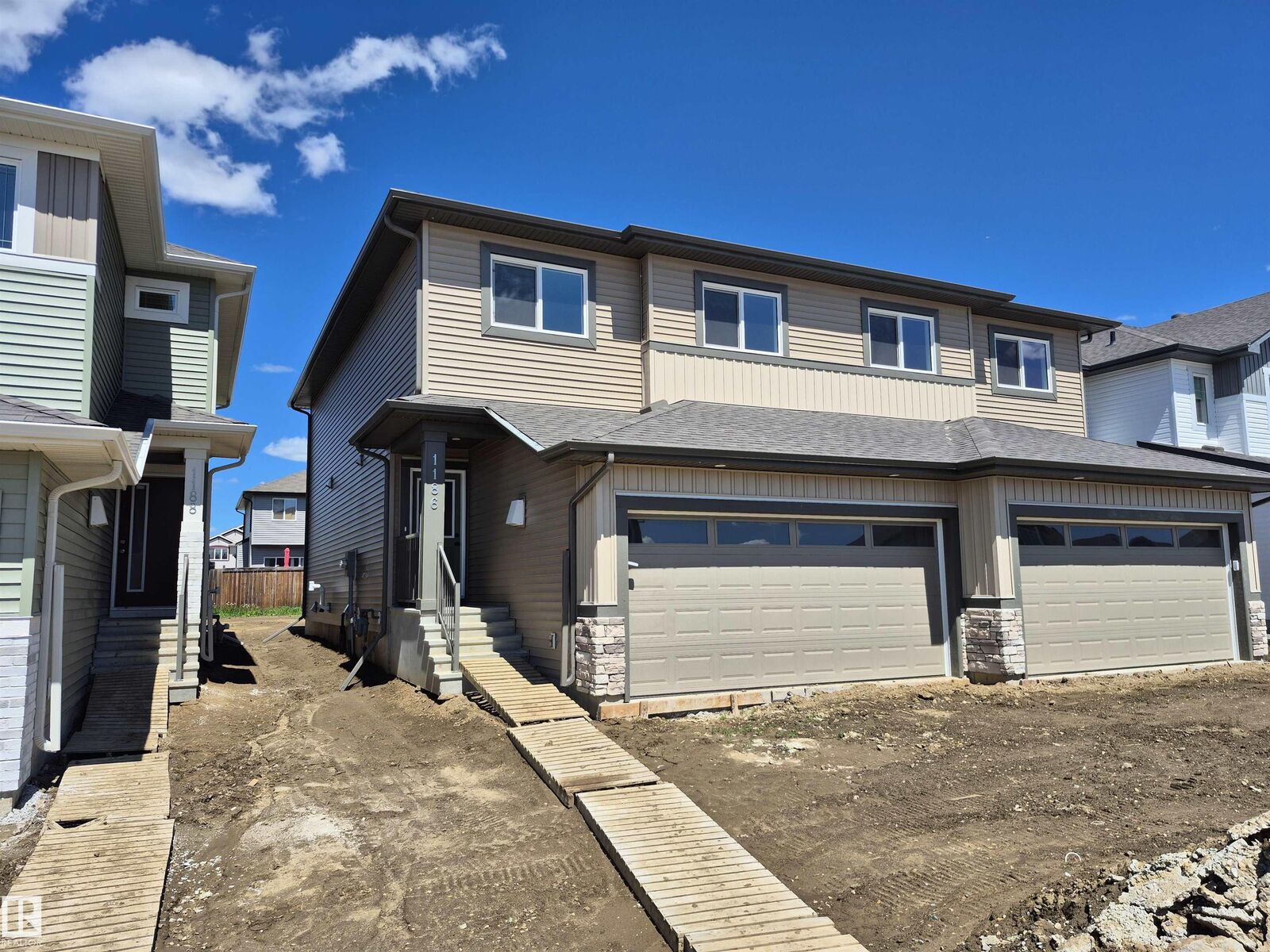 Property Photo: 1186 South Creek Wynd AB T7Z 0P5