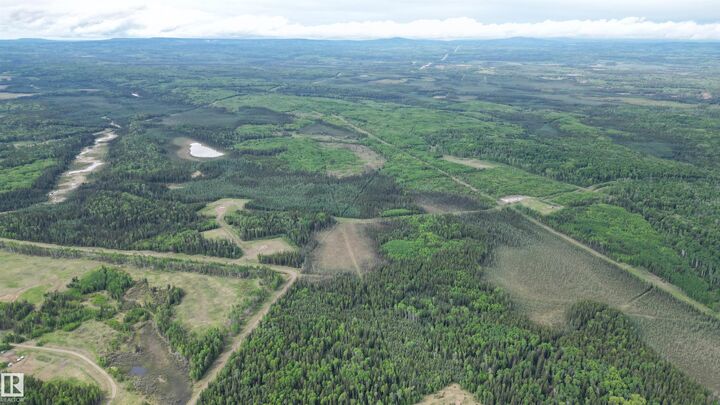 Photo de la propriété:  Twp Rd 542  AB T7E 0A1 