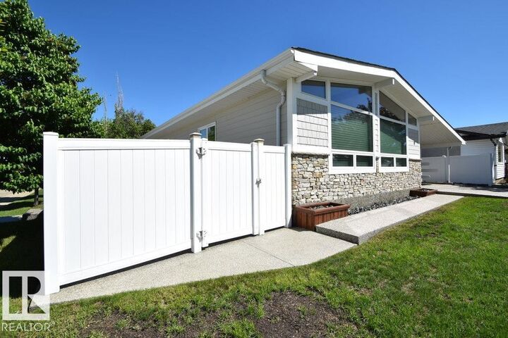 Property Photo: 9212 132A Avenue NW AB T5E 1B5