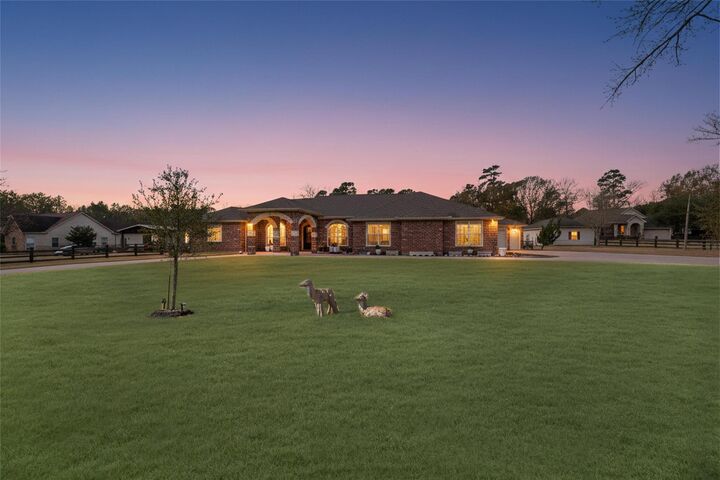 Property Photo:  33519 Hillside Drive  TX 77362 