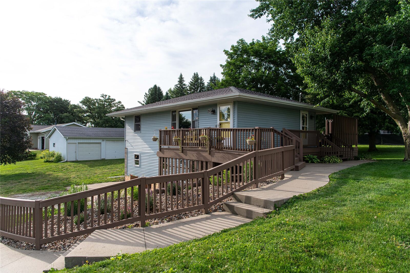 Property Photo: 501 E Washington Street IA 50170