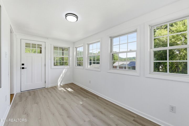 Property Photo:  212 Sunset Drive  TN 37748 