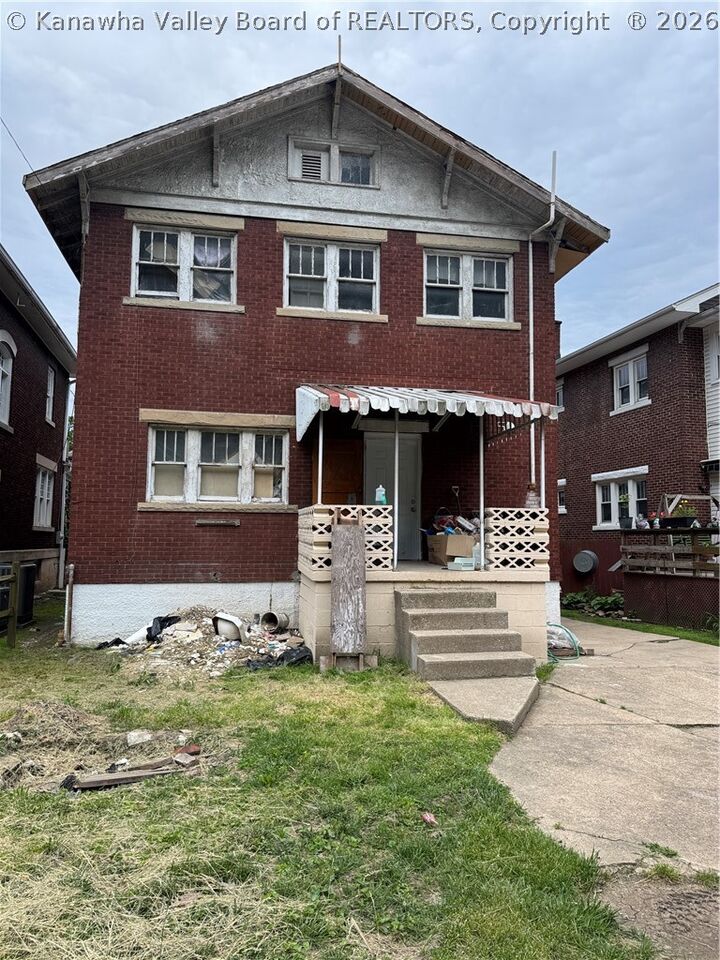 Property Photo:  2320 Washington Street E  WV 25311 