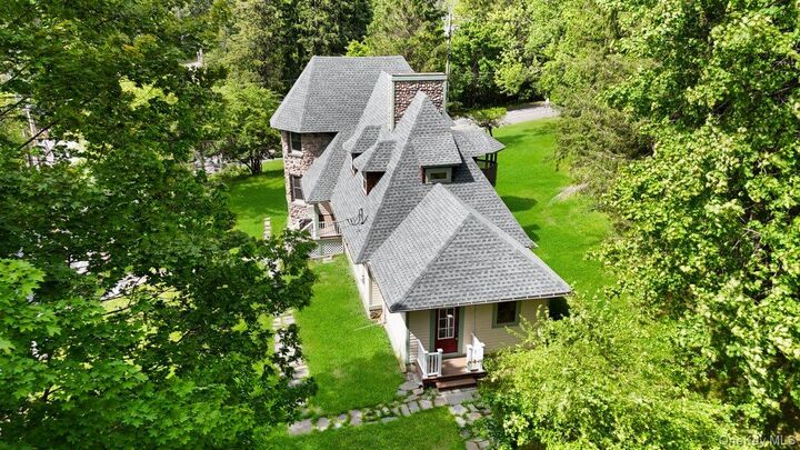 Property Photo:  608 High Road  NY 12737 