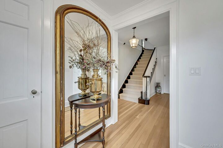 Property Photo:  83 Parkway W  NY 10552 