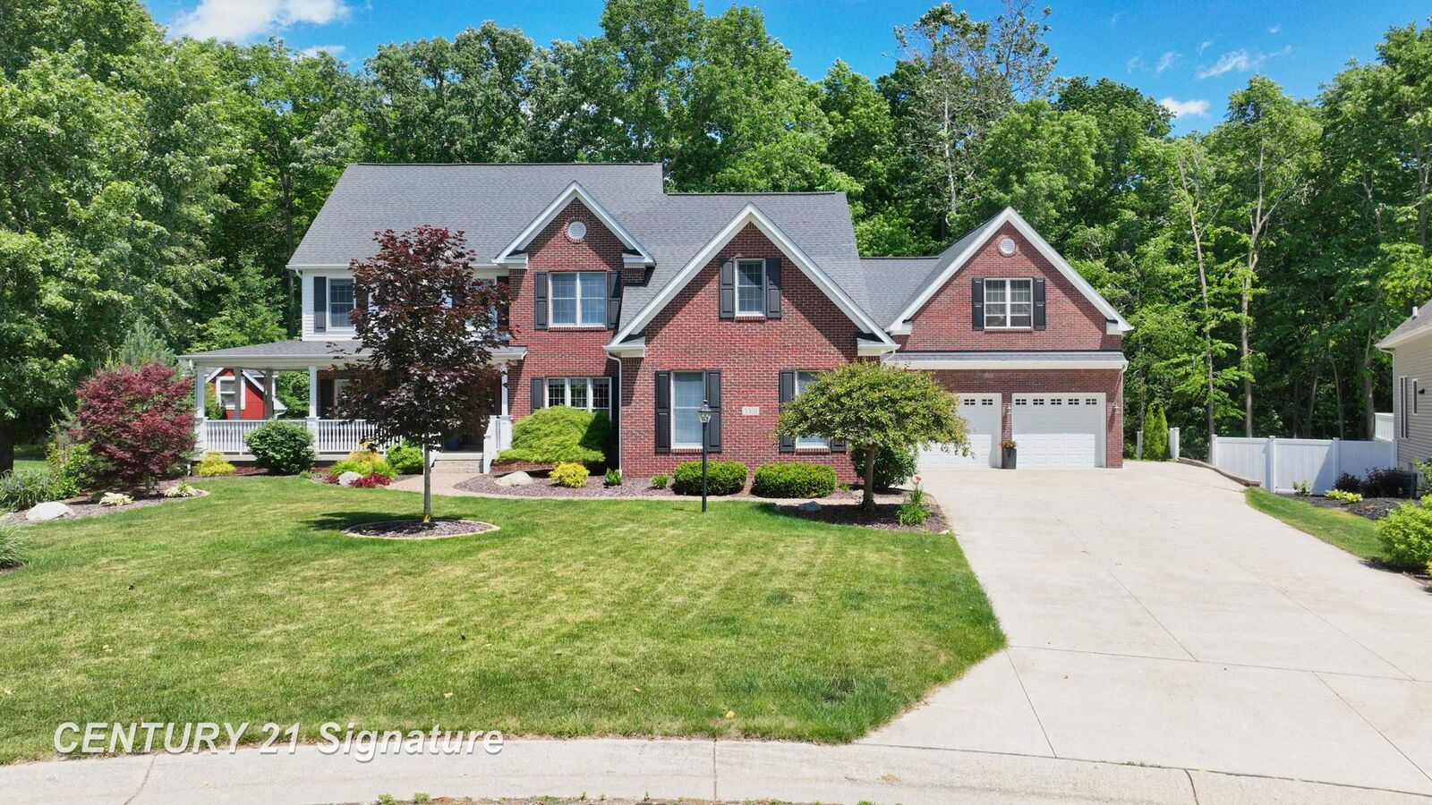 Property Photo:  5301 Chin Maya Drive  MI 48473-8611 