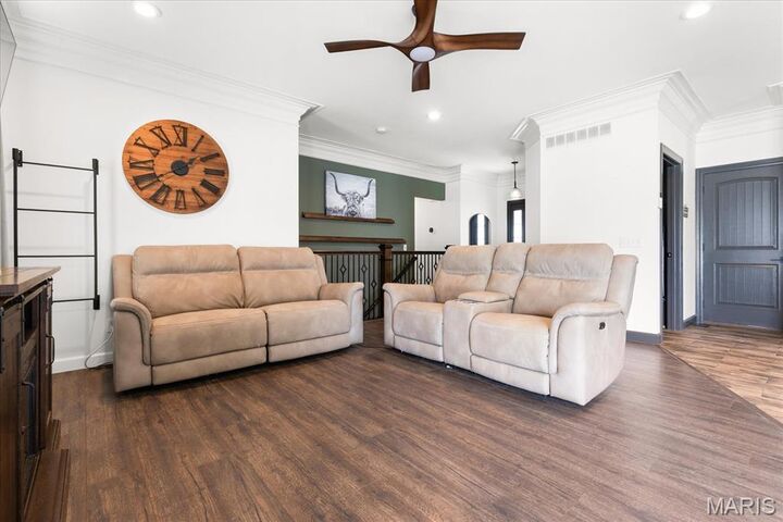Property Photo:  401 Middleton Drive  MO 63385 